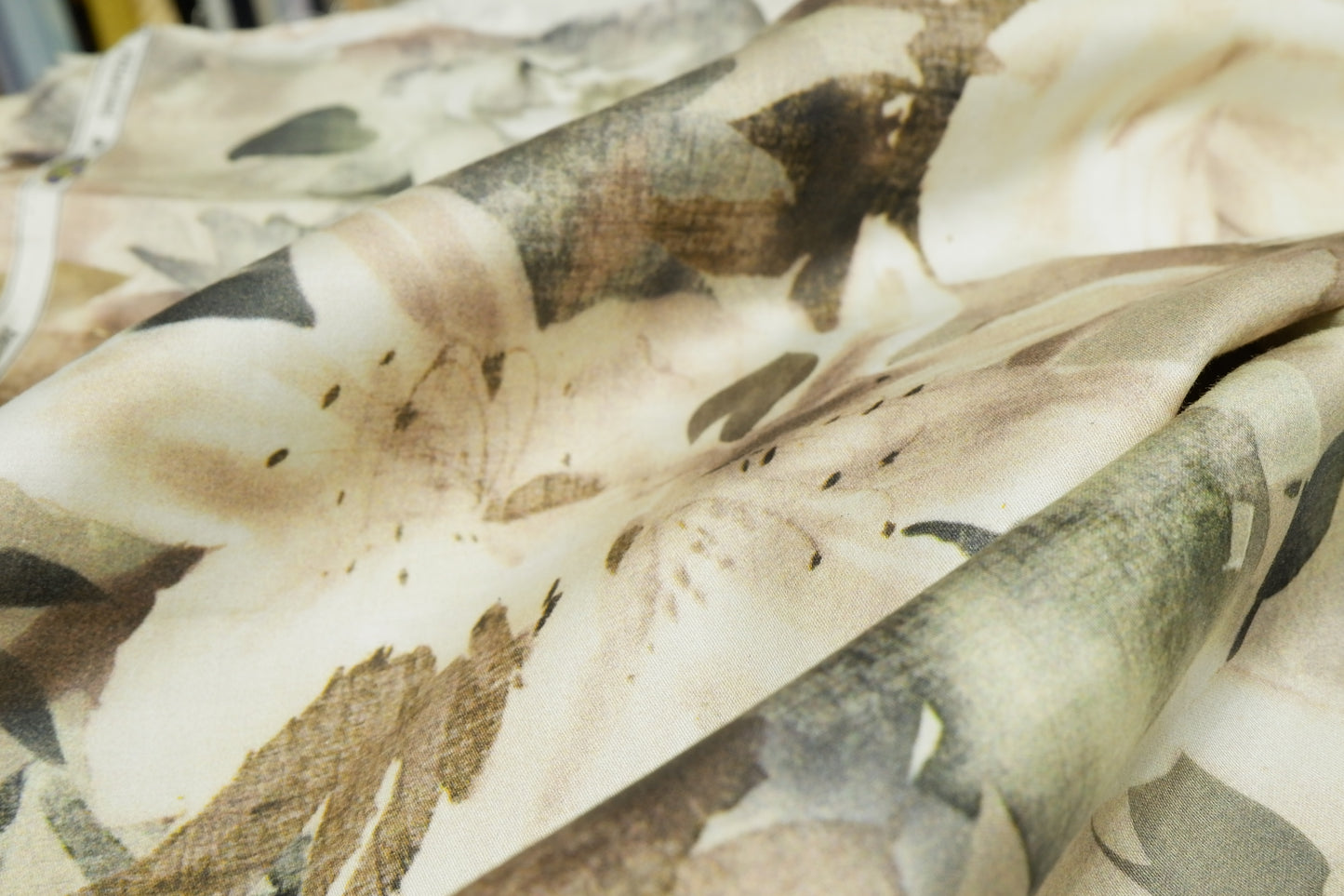 Pee Gee 100% Premium Cotton Multicolor Floral Printed Fabric